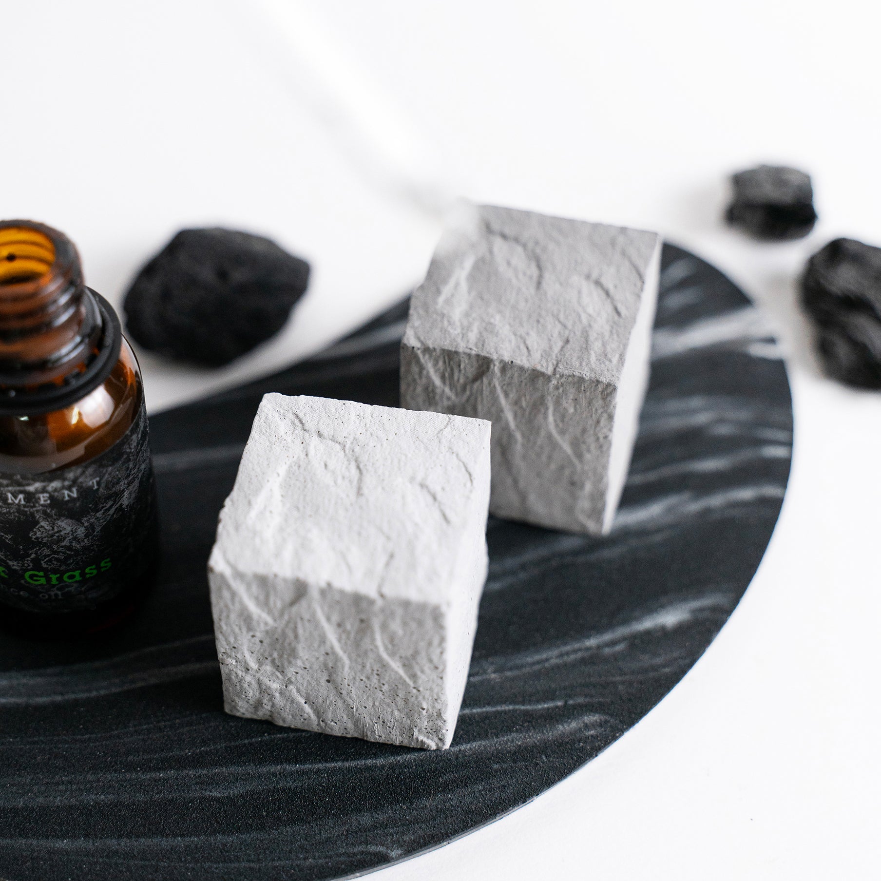 鉱石の薫り Square